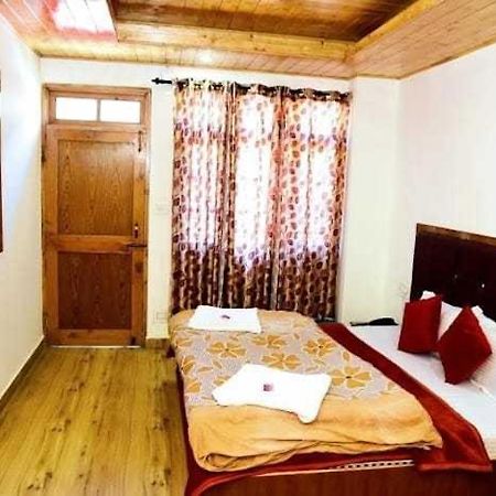 Himalayan Palace Hotell Manāli Eksteriør bilde